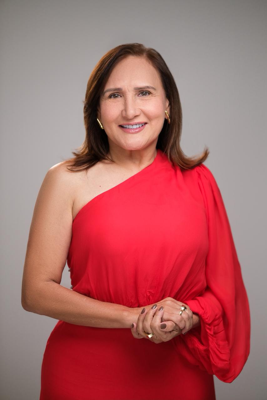 MARIA DAS DORES ABREU FARIAS