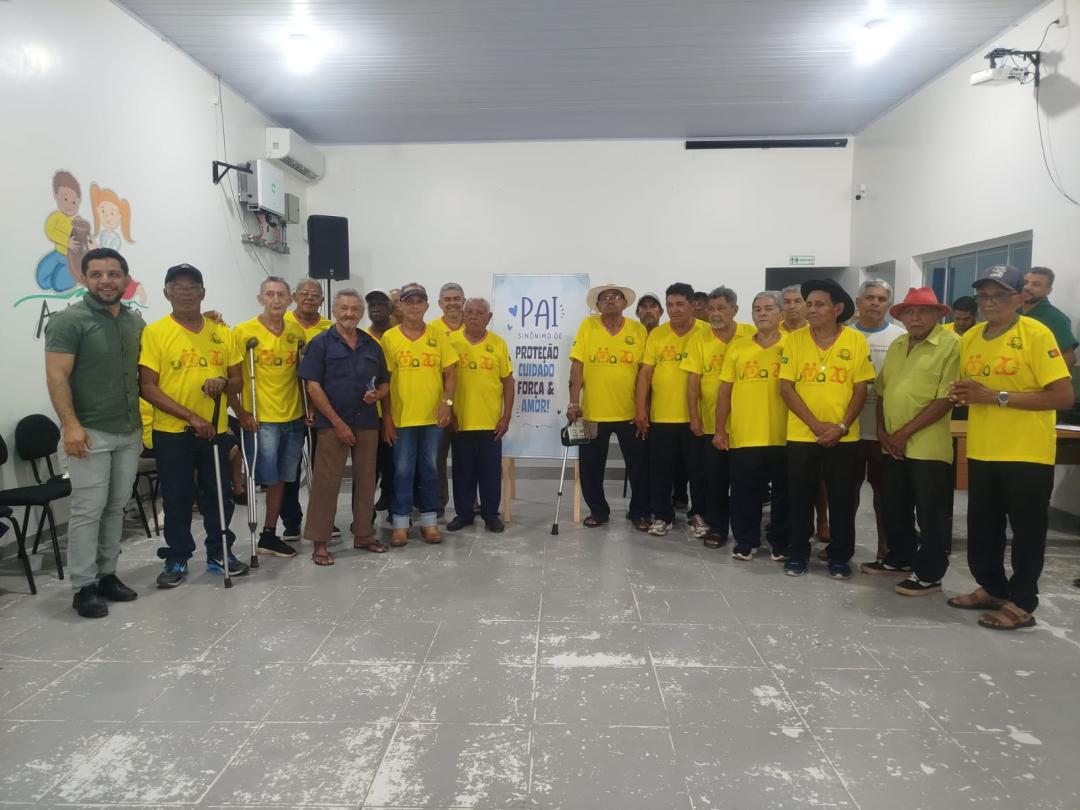 Comemoração de Dia dos Pais no CRAS